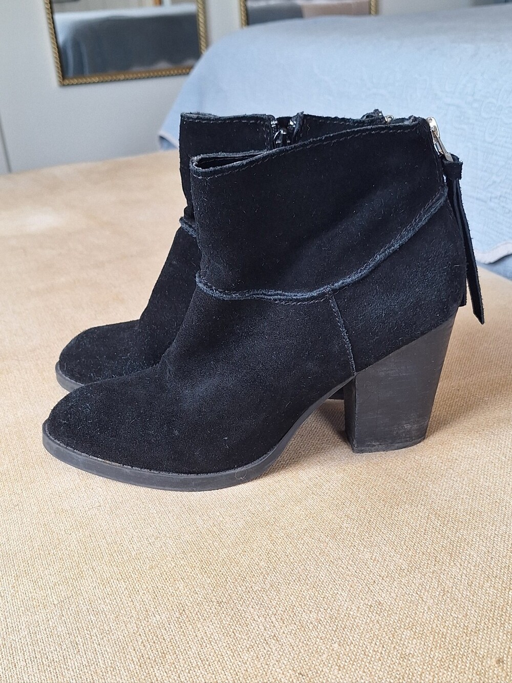 Steve Madden Sterlyng Black Suede Ankle Booties Women's Size 9
